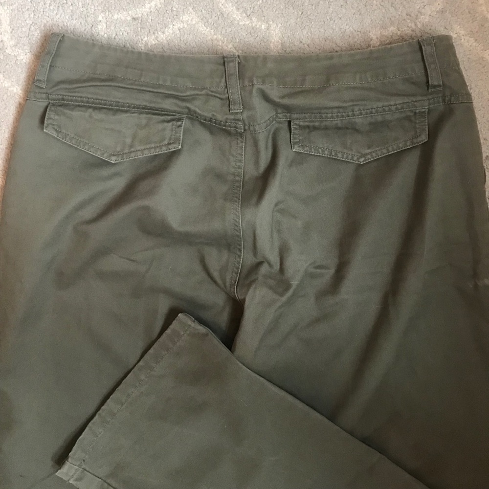 khakis - Picture 3 of 5